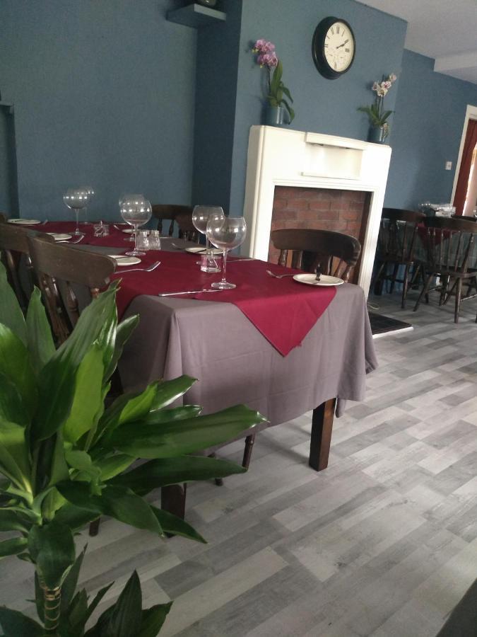 The Crossings Bed & Breakfast คาร์ลไอเอิล ภายนอก รูปภาพ