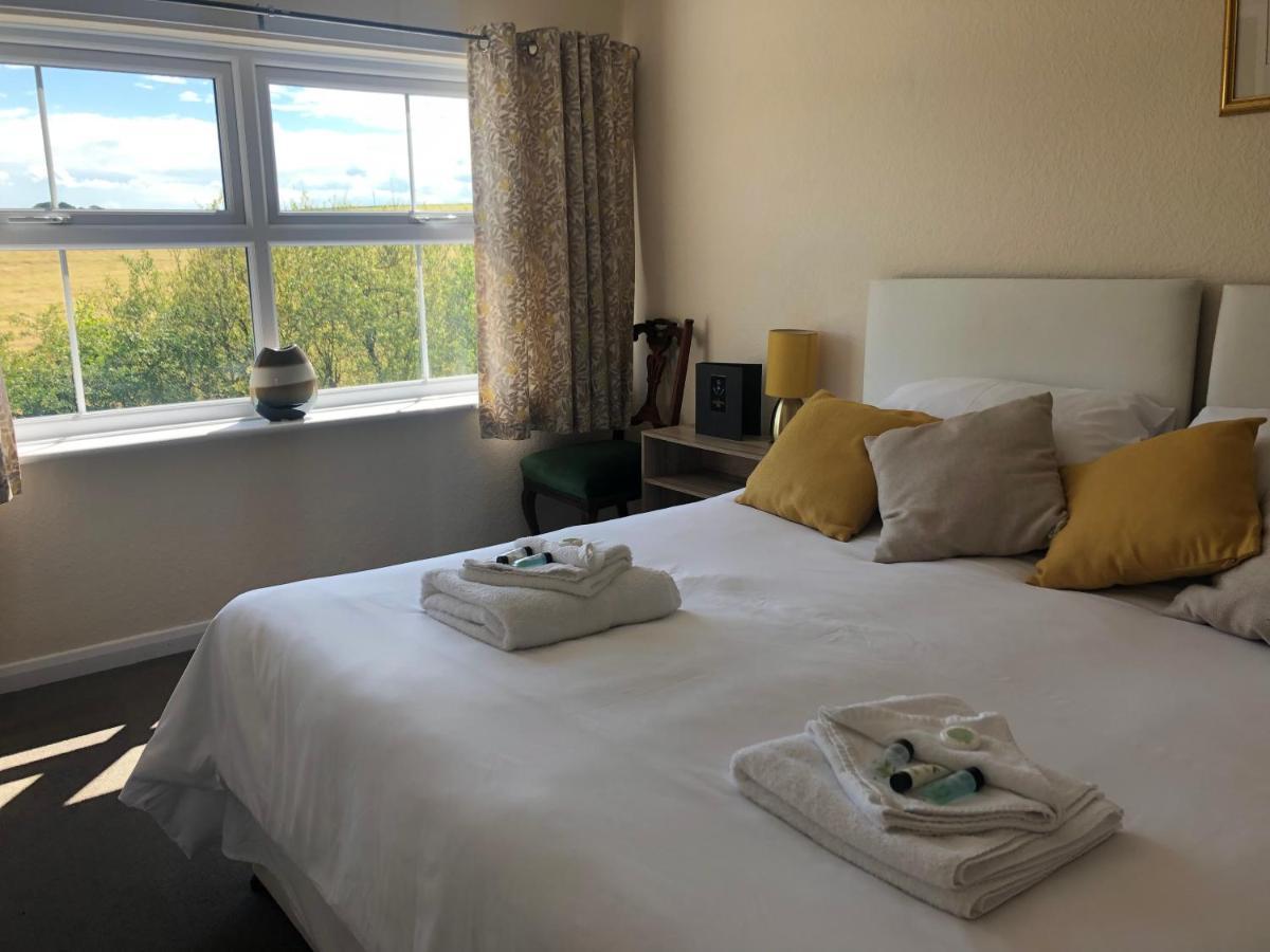 The Crossings Bed & Breakfast คาร์ลไอเอิล ภายนอก รูปภาพ