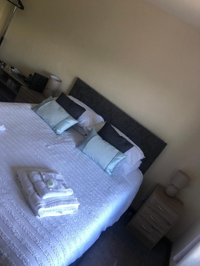 The Crossings Bed & Breakfast คาร์ลไอเอิล ภายนอก รูปภาพ